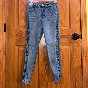 Rue 21 tie side jeans